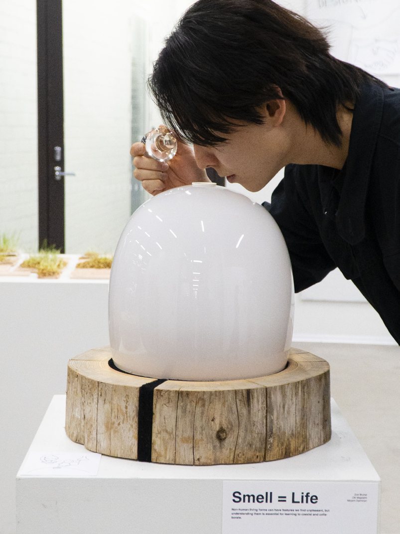 Smell equals life